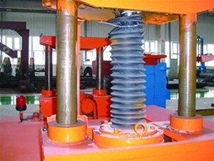 滾珠(zhū)絲杠升降機(jī)使用現場